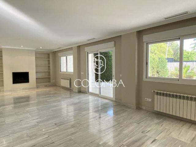 5 bedroom luxury Semidetached House for rent in Madrid, Spain