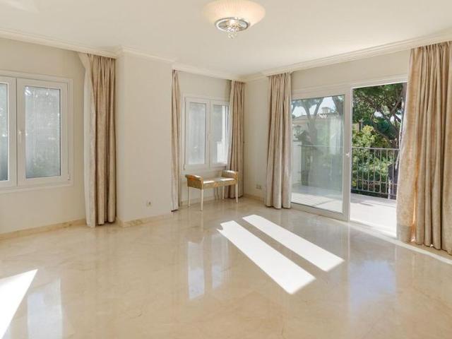 Luxury Villa for rent in Marbella Del Este, Andalusia