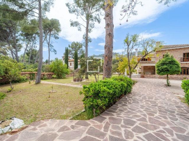 5 bedroom luxury Villa for rent in Náquera, Valencia