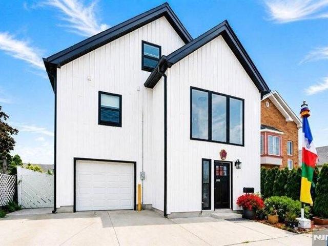 5 bedroom, Lyndhurst NJ 07071 105549950