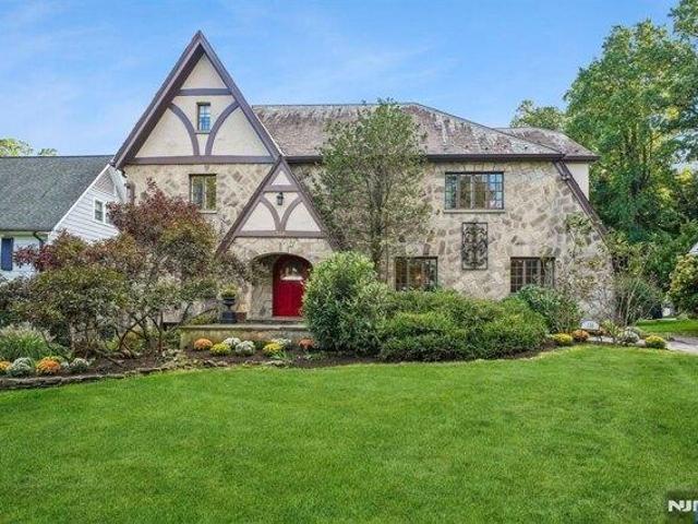 5 bedroom, Montclair NJ 07043 105767286