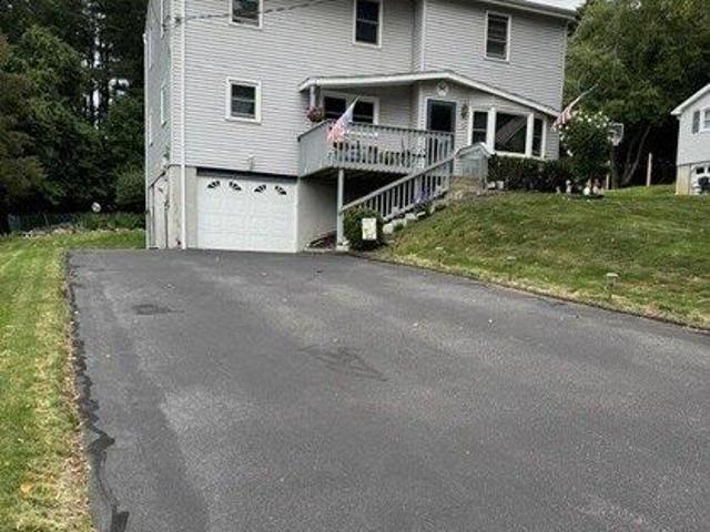 5 bedroom, Montville CT 06382 105614806
