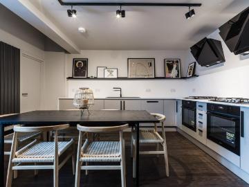 5 bedroom maisonette to rent