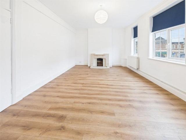 5 bedroom maisonette to rent