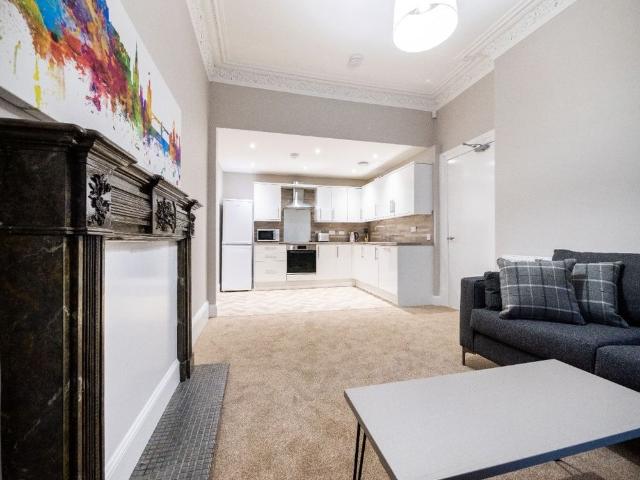 5 bedroom maisonette to rent