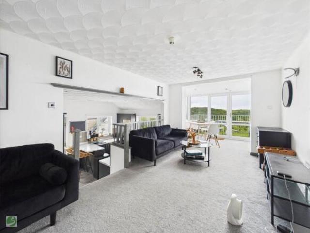 5 bedroom maisonette to rent