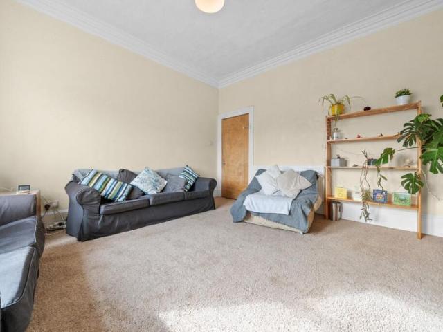 5 bedroom maisonette to rent