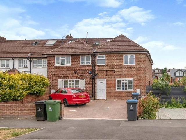 5 bedroom maisonette to rent