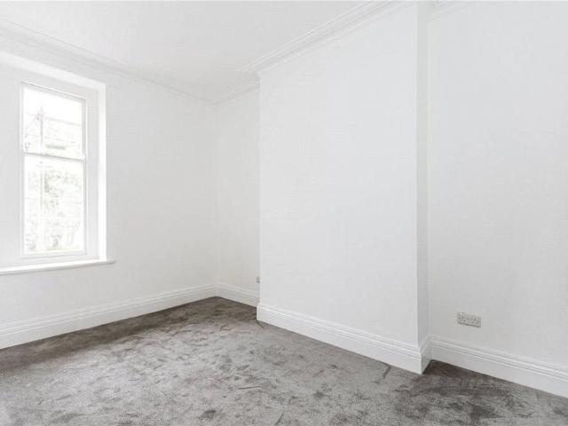 5 bedroom maisonette to rent