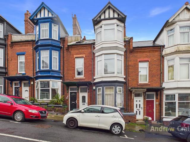 5 bedroom maisonette for sale