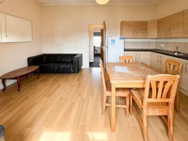 5 bedroom maisonette for rent in West Park, Clifton, BS8