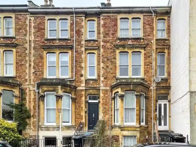 5 bedroom maisonette for rent in Alma Vale Road, Clifton, BS8