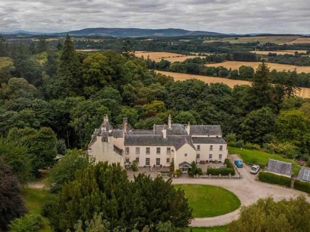 5 bedroom manor house for sale