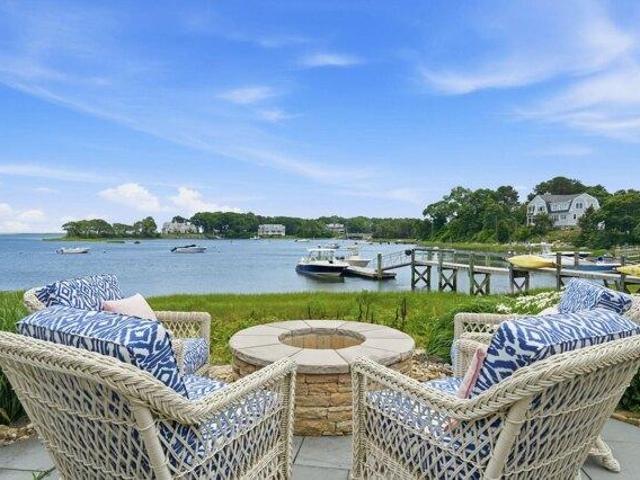 5 bedroom, Mashpee MA 02649 105681371