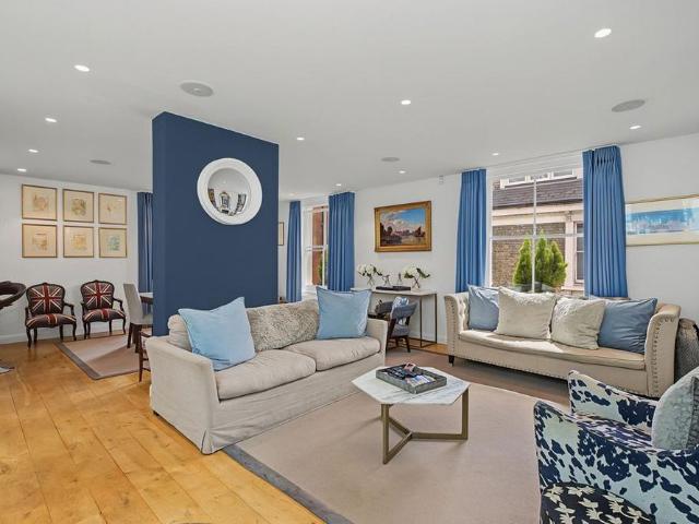5 bedroom mews to rent