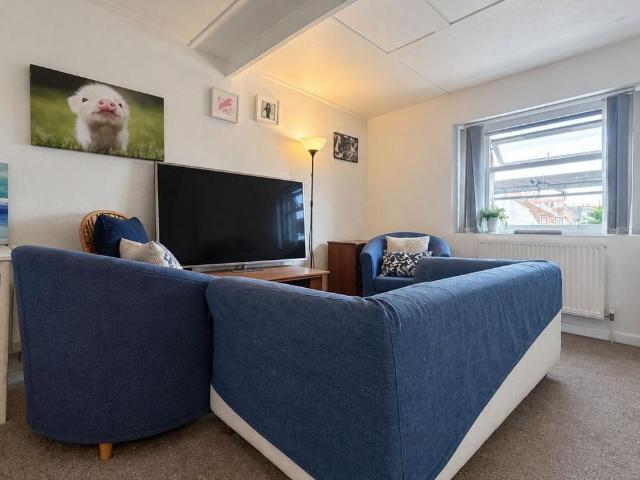 5 bedroom mews to rent