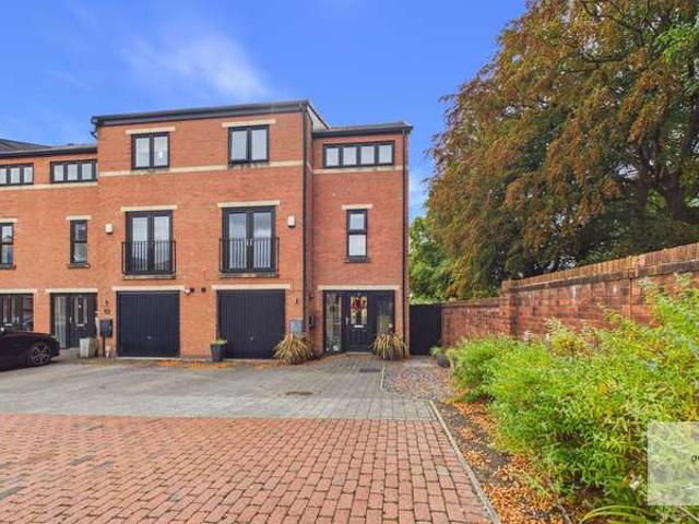 5 Bedroom Mews House