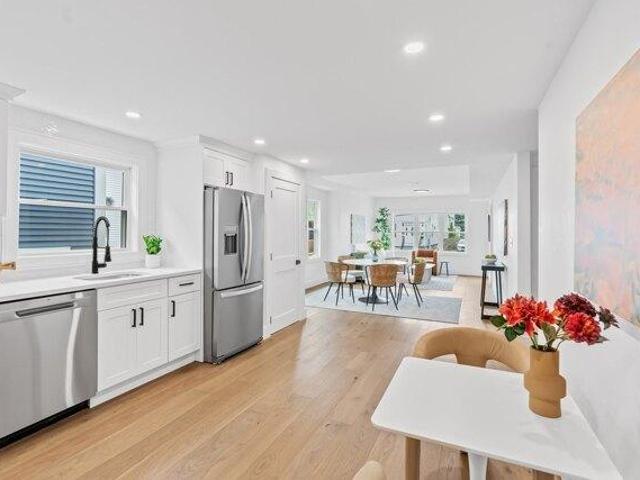 5 bedroom, Medford MA 02155 105589258