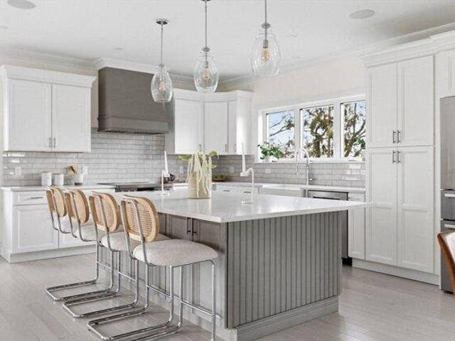 5 bedroom, Melrose MA 02176 105384369