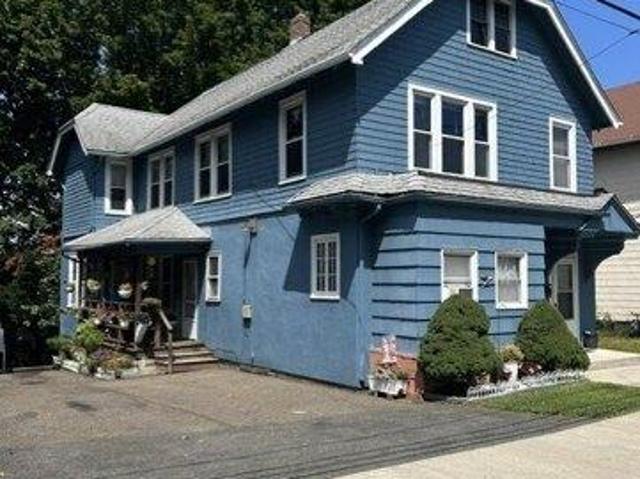 5 bedroom, Meriden CT 06450 105493040