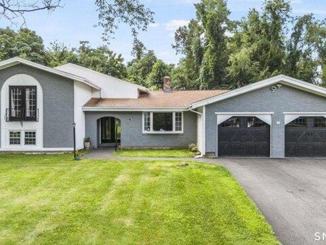5 bedroom, Meriden CT 06451 105547802