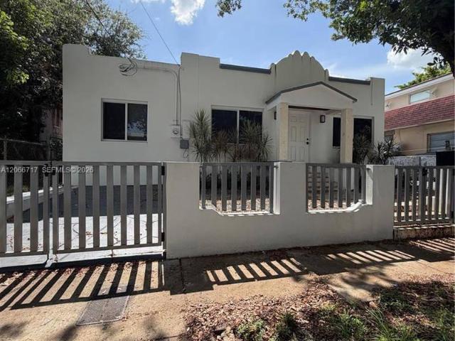 5 bedroom, Miami FL 33135 105973080