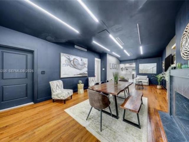 5 bedroom, Miami FL 33135 106220568