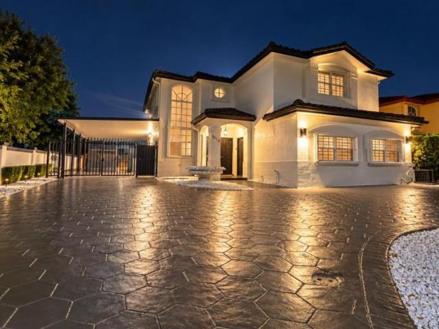 5 bedroom, Miami FL 33196 106218924