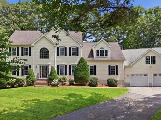 5 bedroom, Milford MA 01757 105553074