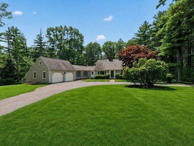 5 bedroom, Norwell MA 02061 105610292