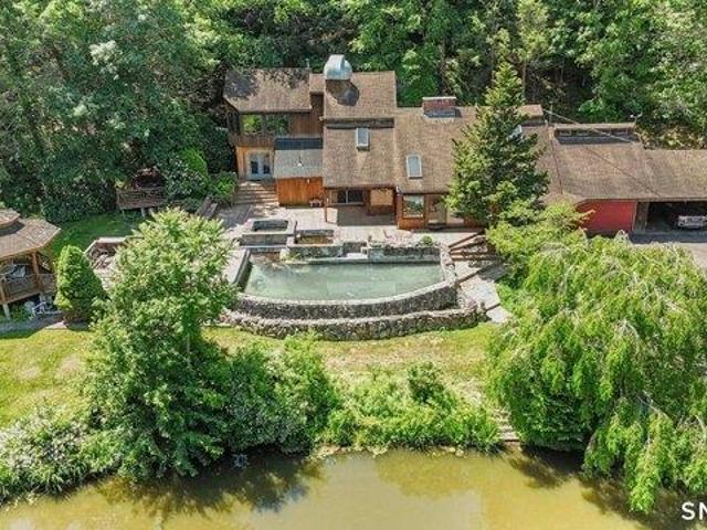 5 bedroom, North Branford CT 06471 104541796