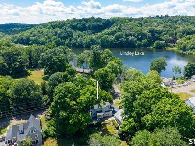 5 bedroom, North Branford CT 06471 104542822