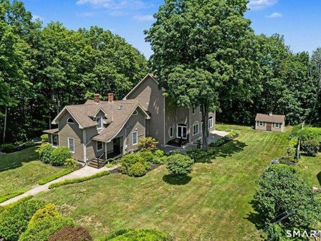5 bedroom, North Haven CT 06473 104650044