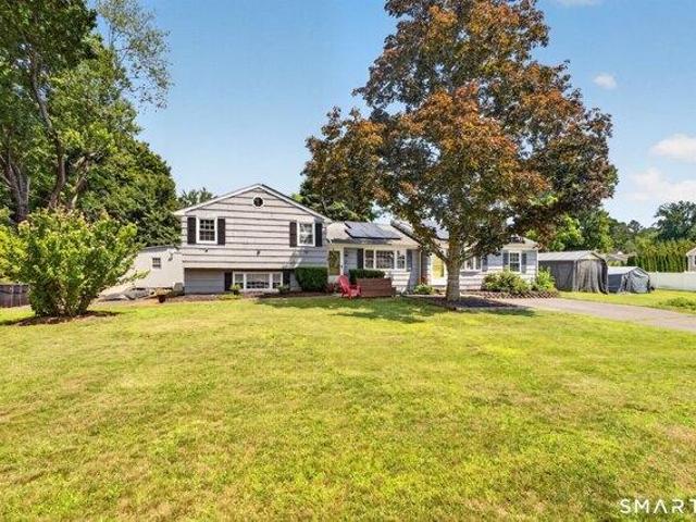 5 bedroom, North Haven CT 06473 105442194
