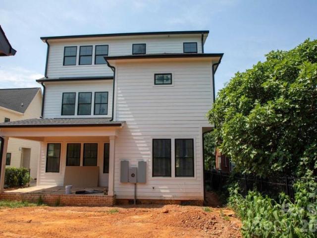 5 bedroom, NC NC 28205 102579035