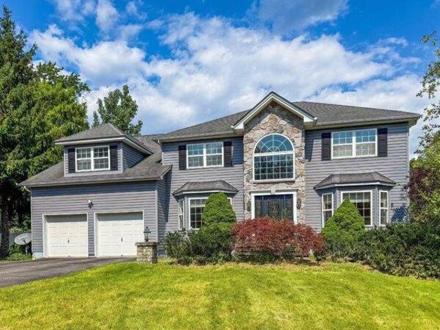 5 bedroom, New Windsor NY 12553 105292122