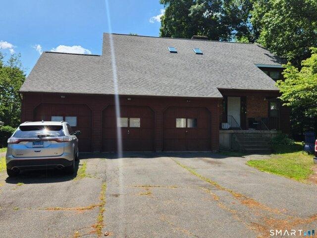 5 bedroom, Newington CT 06111 104834102