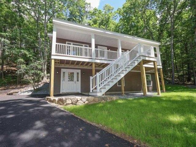 5 bedroom, Newmarket NH 03857 103889209
