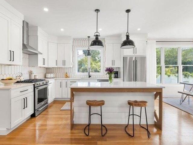 5 bedroom, Newton MA 02458 105479006