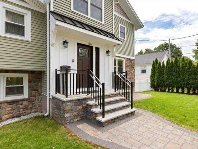 5 bedroom, Newton MA 02465 105442369