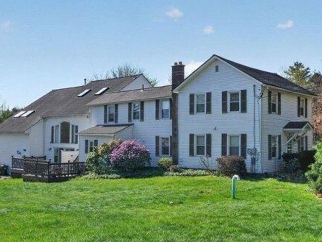 5 bedroom, South Hadley MA 01075 104571125