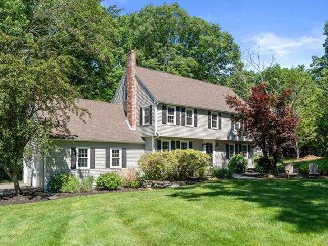 5 bedroom, Southborough MA 01772 104264227