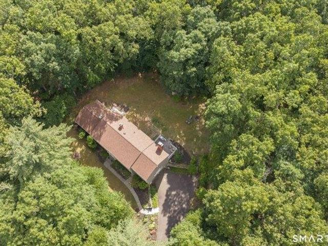 5 bedroom, Somers CT 06071 105578036