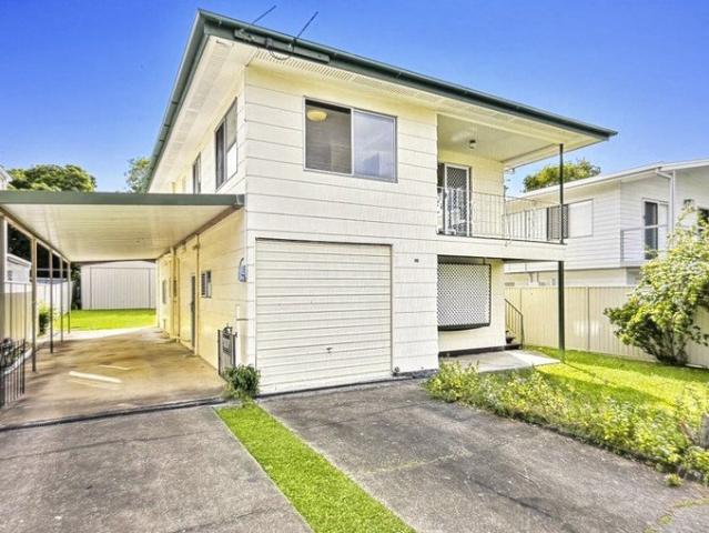 5 Bedroom Scarborough Home with Dual living