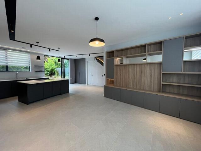 5 Bedroom Semi Detached