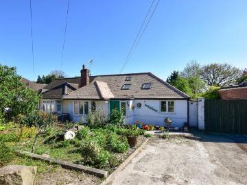 5 bedroom semi detached bungalow for sale