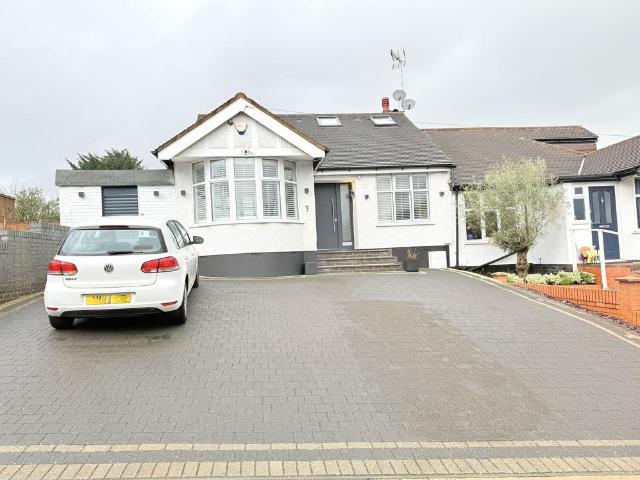 5 bedroom semi detached bungalow for sale
