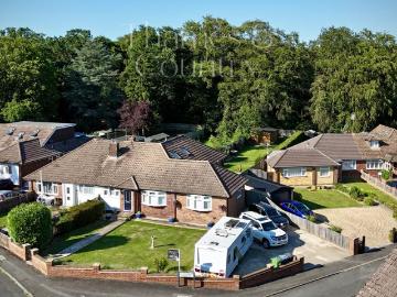 5 bedroom semi detached bungalow for sale