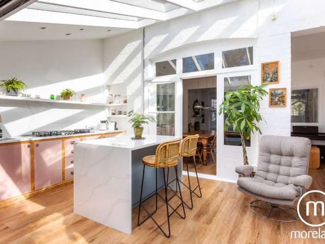 5 Bedroom Semi Detached House