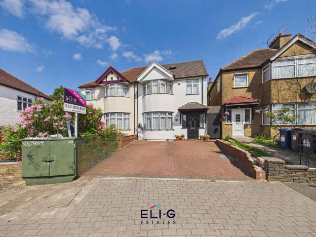 5 Bedroom Semi Detached House
